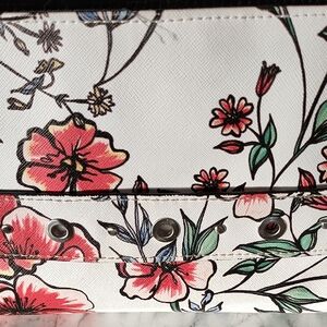 Floral Chain Shoulder Bag